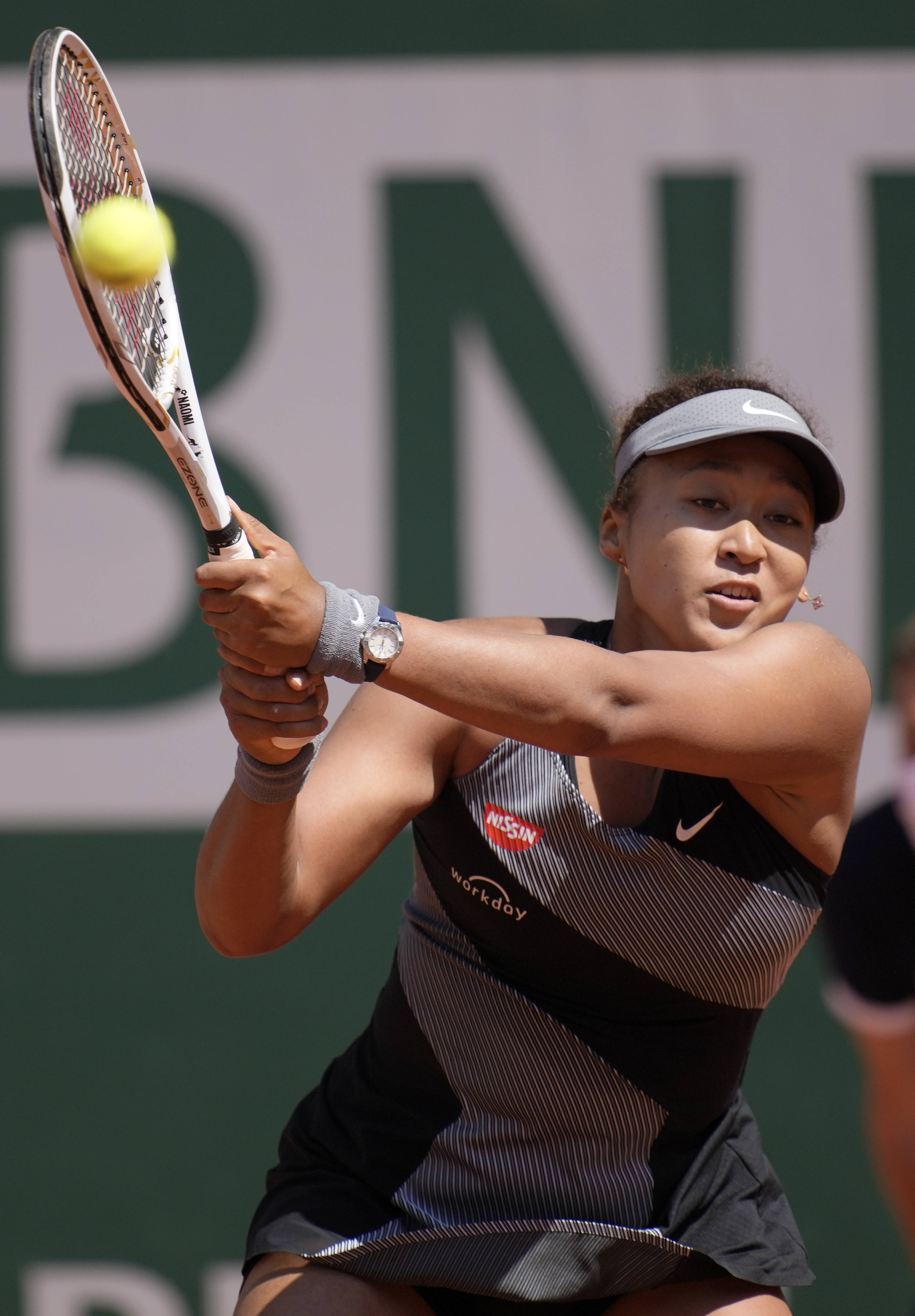 大坂直美重返赛场，险胜首场状态出色，篮网观众沸腾！的简单介绍-爱游戏体育平台