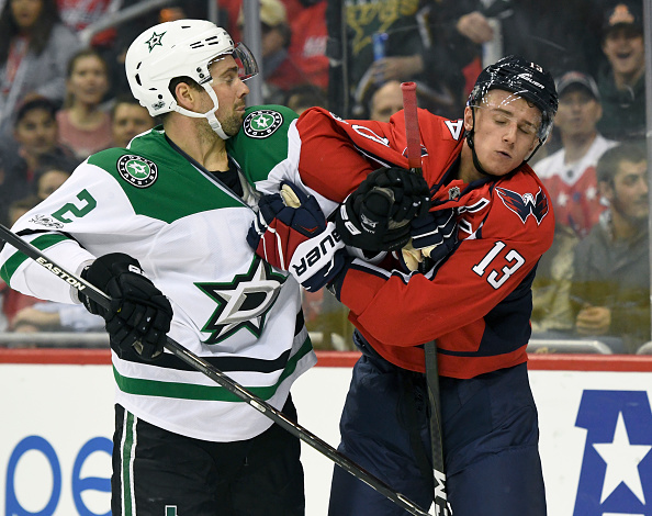  冰球预选赛，皖江铁骑队与关中海豚队逆转，体能对抗拉满！轮换效果显现