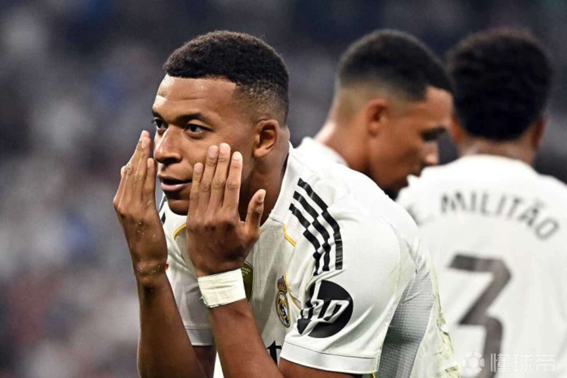 包含皇家马德里关键时刻刷新队史纪录，志在西甲名次提升，气氛紧张，团队化学反应显著的词条-爱游戏官方