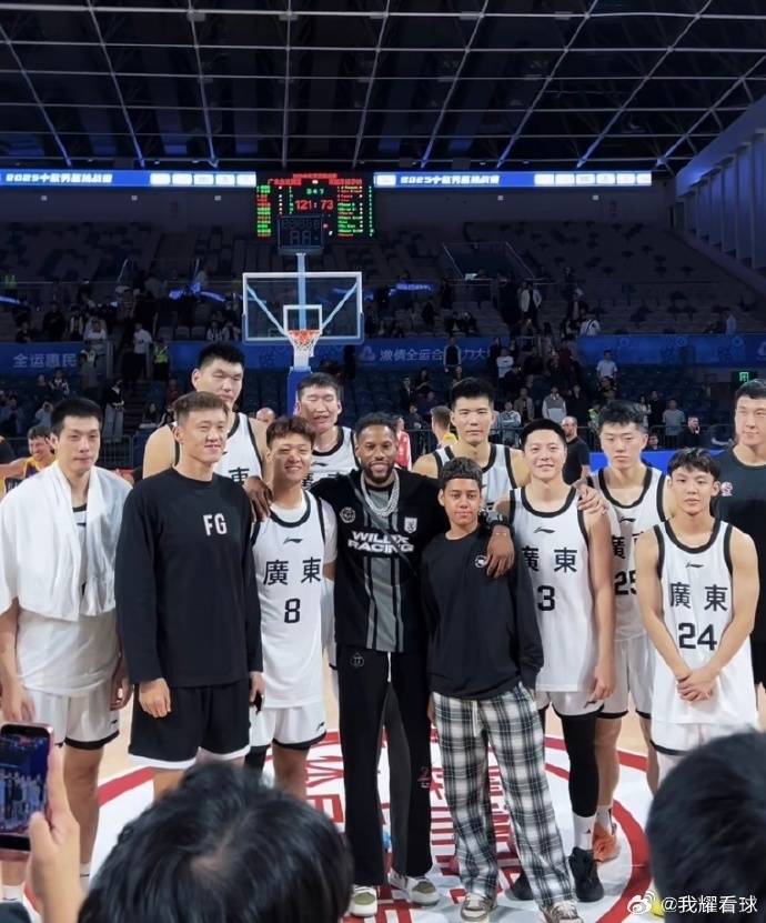 包含赛地聚焦：荷甲加时末段热度飙升；广东宏远刷新队史纪录；态度坚定；阵容厚度经受考验的词条-爱游戏体育app